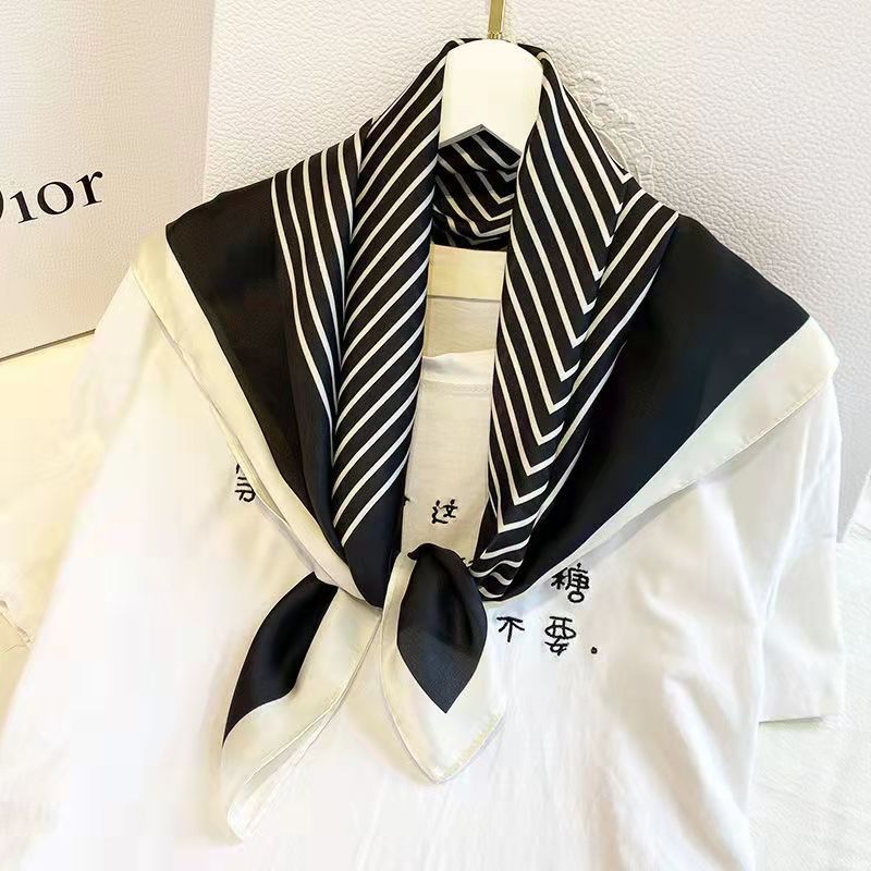 แฟชั่นสแควร์ 70 ซม.สีดําและสีข - Silk Tie Striped บทวิจารณ์และราคา