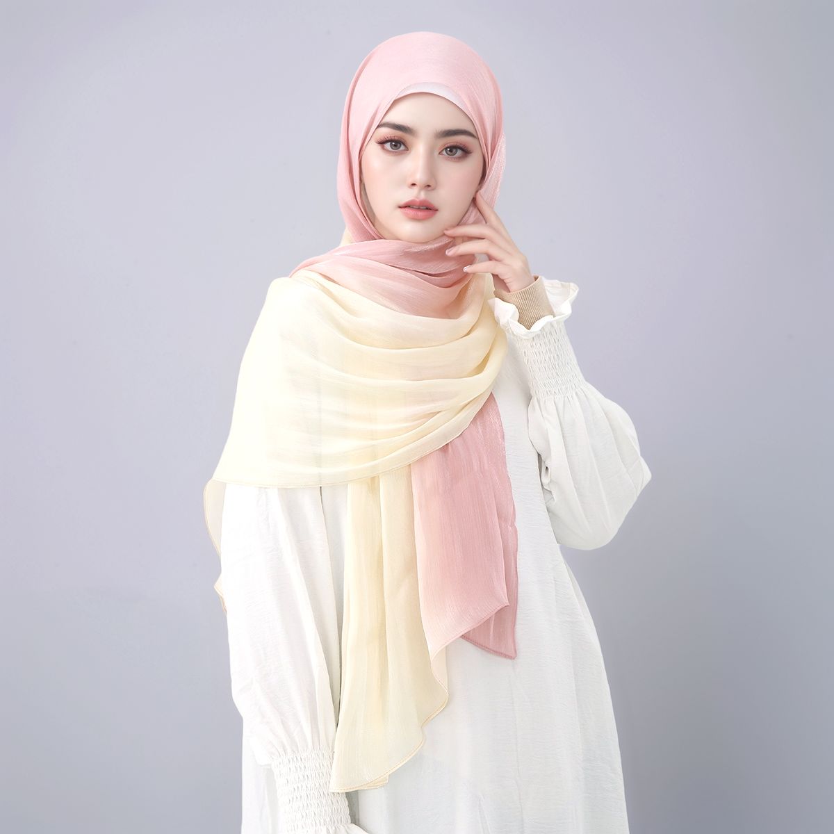 ผ้าคลุมศีรษะฮิญาบไหมไล่เฉดสีระ - Head Wrap Turban บทวิจารณ์และราคา
