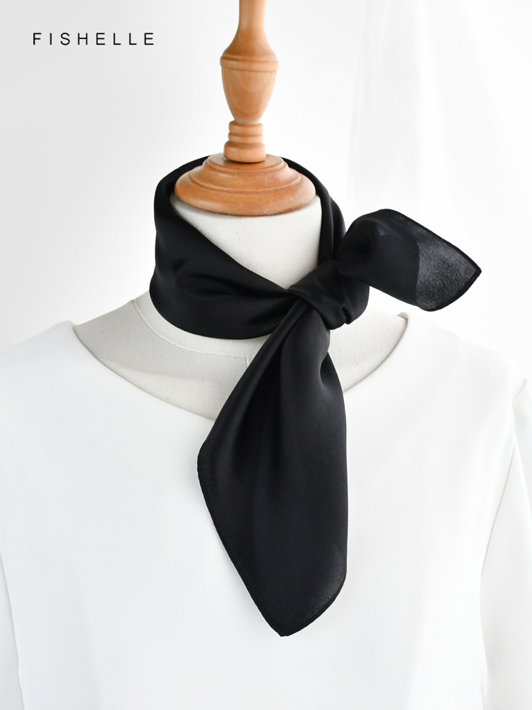 สีทึบสีดำบริสุทธิ์ Syal Sutra  - Scarf Silk Square บทวิจารณ์และราคา